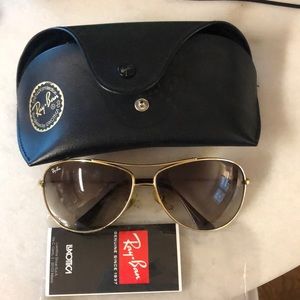 Ray Ban Aviators!